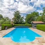 D'hôtes élégantes Proche Loire Avec Parc Et Piscine - Fr-1-622-114 Bed and breakfast *