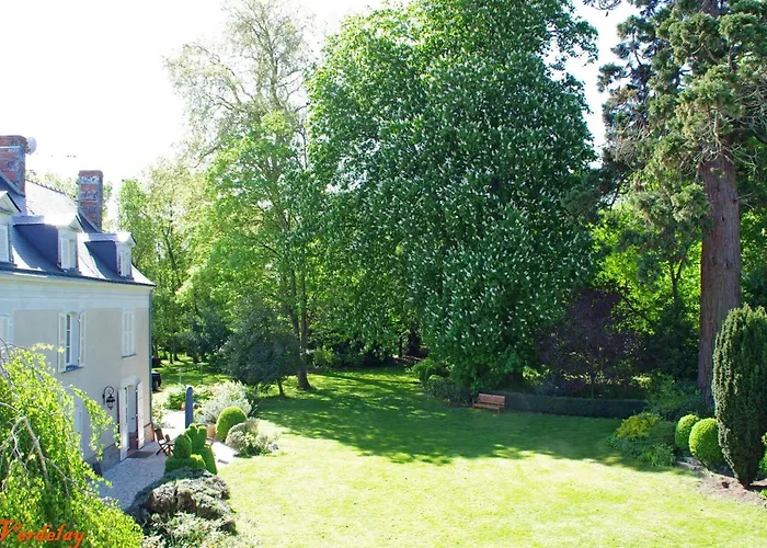 D'hotes Elegantes Proche Loire Avec Parc Et Piscine - Fr-1-622-114 Panzió La Menitré