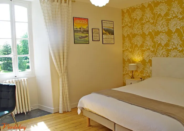 Panzió D'hotes Elegantes Proche Loire Avec Parc Et Piscine - Fr-1-622-114 La Menitré