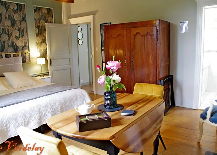 Panzió D'hotes Elegantes Proche Loire Avec Parc Et Piscine - Fr-1-622-114 La Menitré