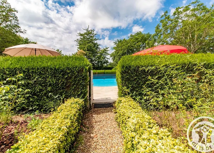 D'hotes Elegantes Proche Loire Avec Parc Et Piscine - Fr-1-622-114 Panzió La Menitré